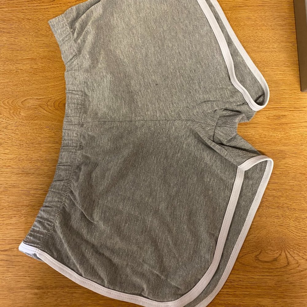 Super Comfy Grey and White Popular 21 Shorts